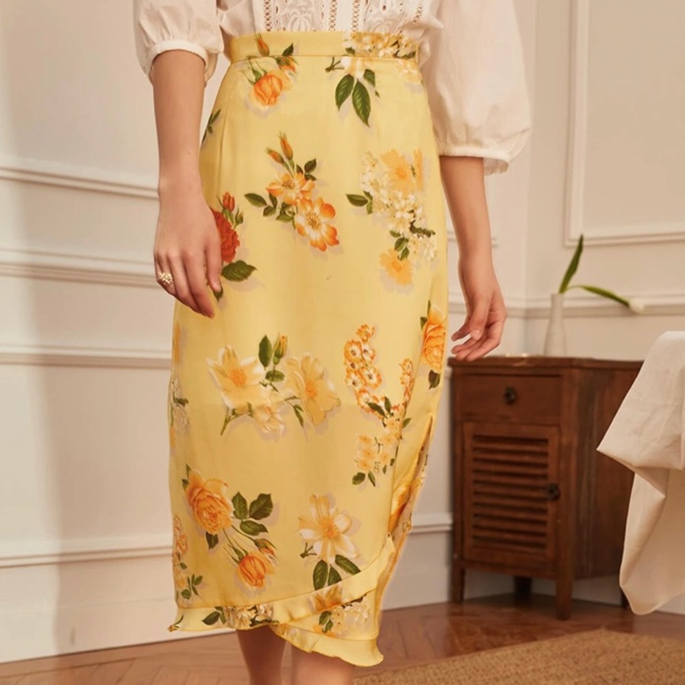 20% off 2+ bundle: Floral Chiffon Skirt